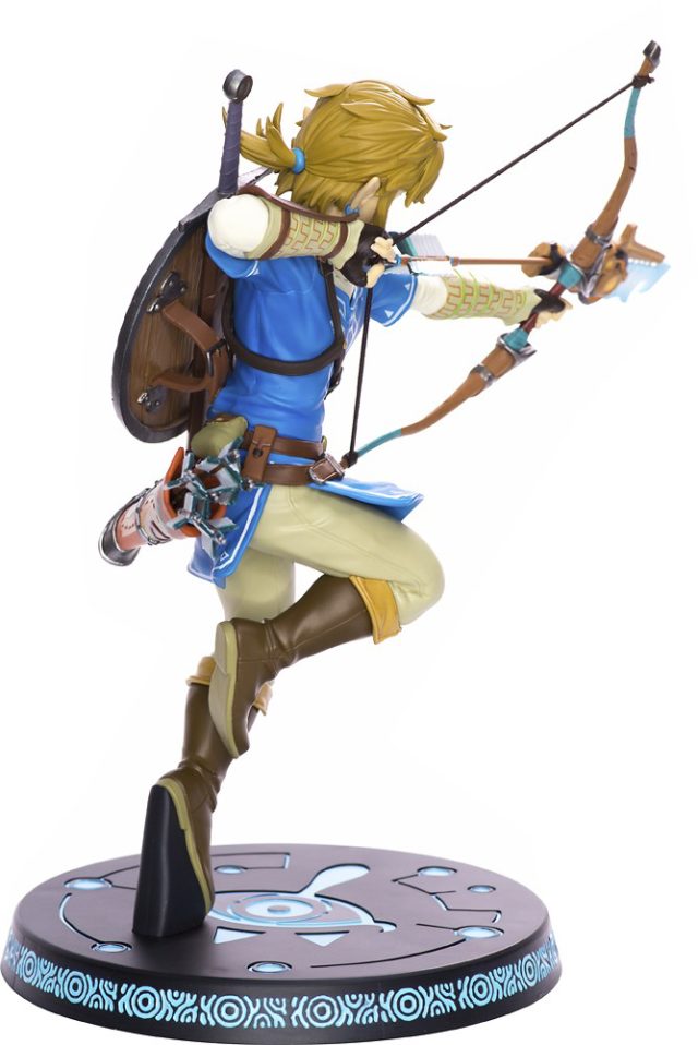 Side View of F4F Zelda Breath of the Wild Link Statue