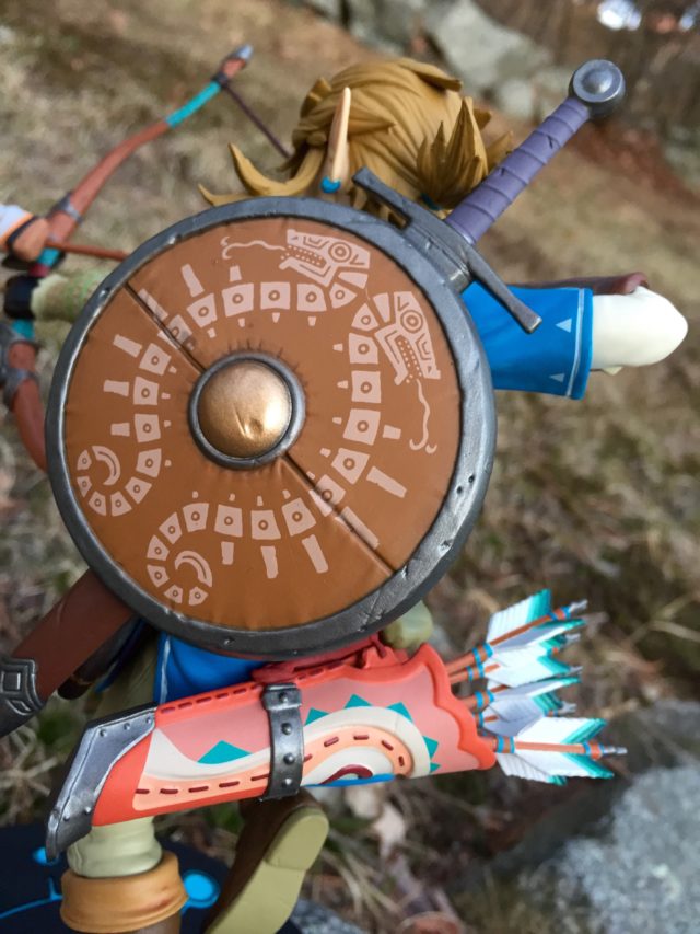 Detail on Shield and Quiver of F4F Breath of the Wild Link Statue