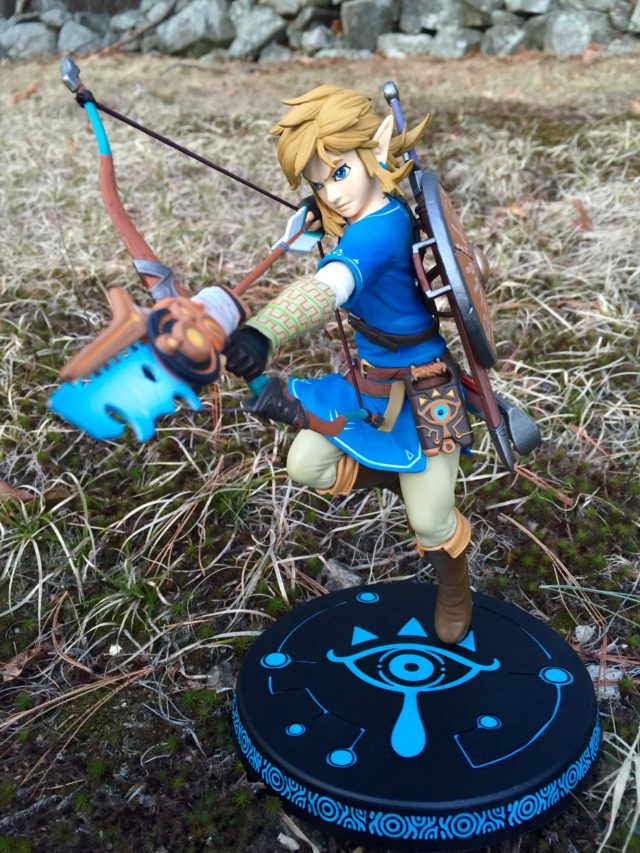 Front View of Link First 4 Figures Breath of the Wild Zelda Statue