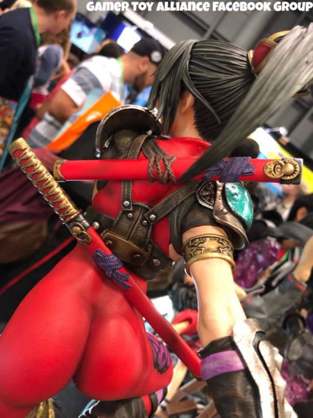 NYCC 2017 Taki Soul Calibur Statue Back Photo