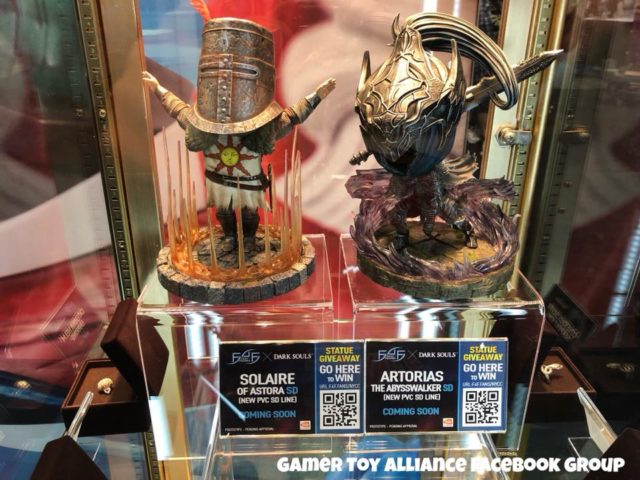 SD Dark Souls PVC Figures Solaire and Artorias