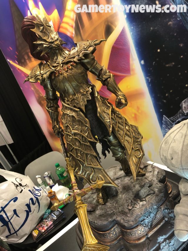 First4Figures Ornstein Statue at NYCC 2017