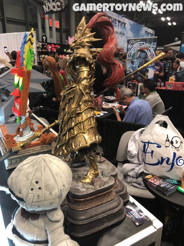 f4f ornstein statue