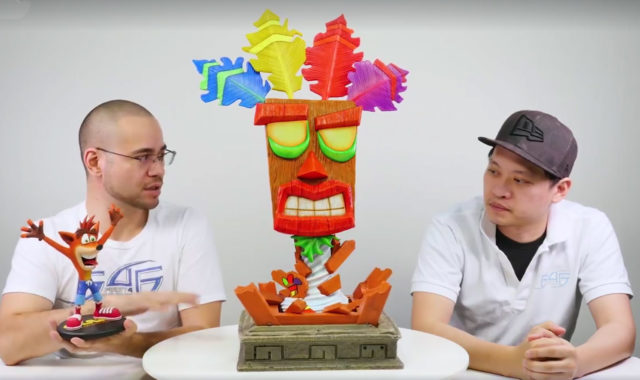 Crash Bandicoot PVC Size vs Life Size Aku Aku Mask F4F