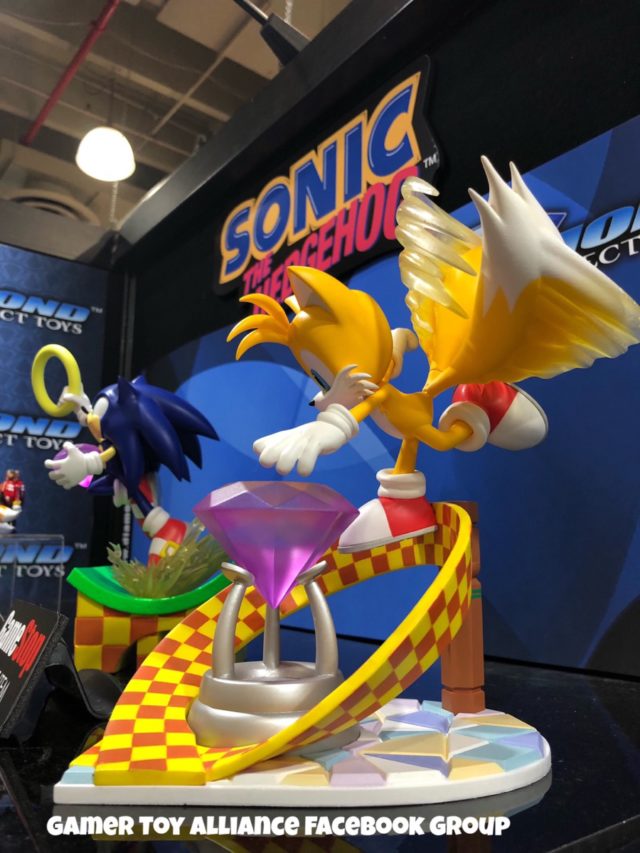 Side View of DST Sonic Gallery Statues Sonic Tails