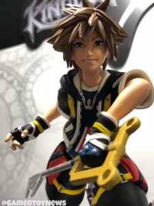 Kingdom Hearts Gallery Sora Statue Close-Up