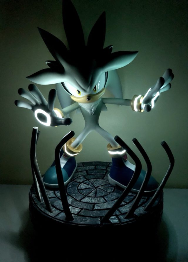 Sonic the Hedgehog Silver First 4 Figures Statue Light-Up Exclusive