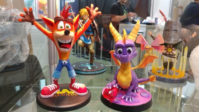 F4F TF001 Spyro the Dragon and Crash Bandicoot PVCs