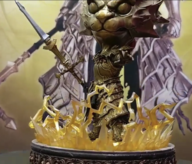 Dark Souls SD Ornstein Statue GamesCom 2018