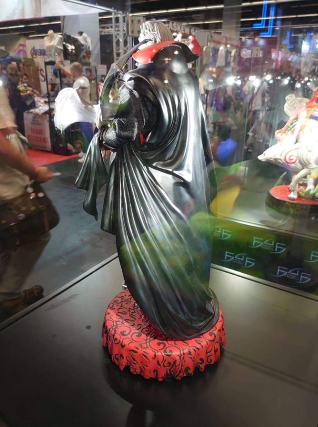 Side View of F4F Castlevania Dracula Statue